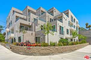 featured image of 4406 Fulton Ave Apt 105 #105