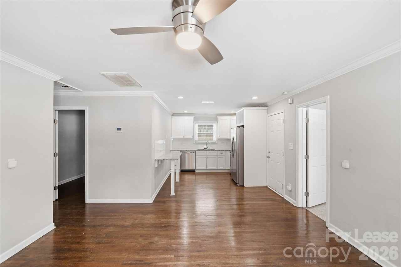 2521 Dora Dr - Photo 2 of 22