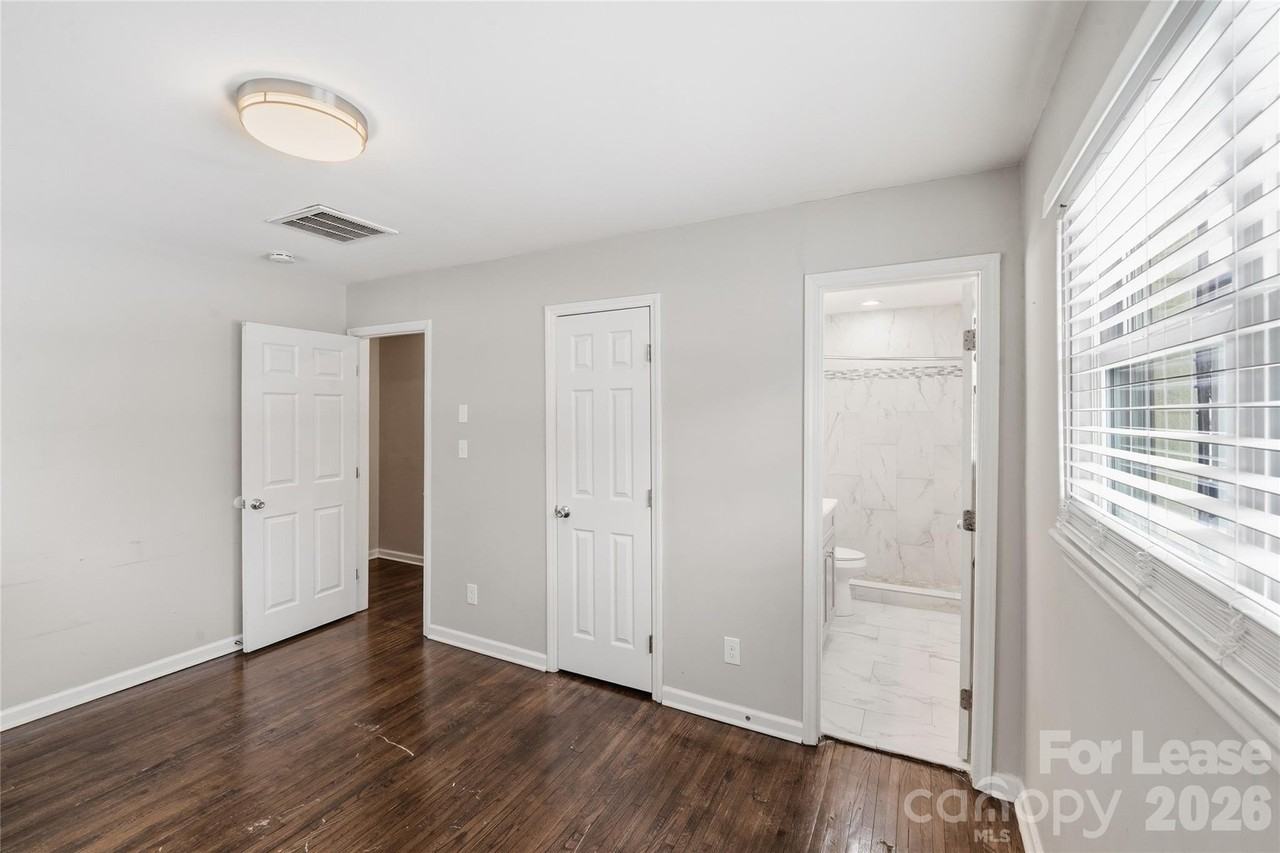 2521 Dora Dr - Photo 4 of 22