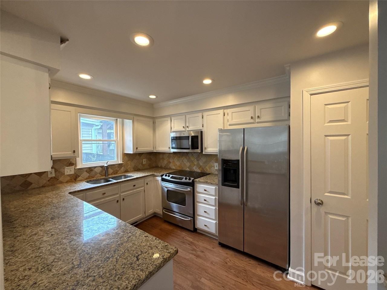 815 Lexington Ave Apt A #A - Photo 4 of 11