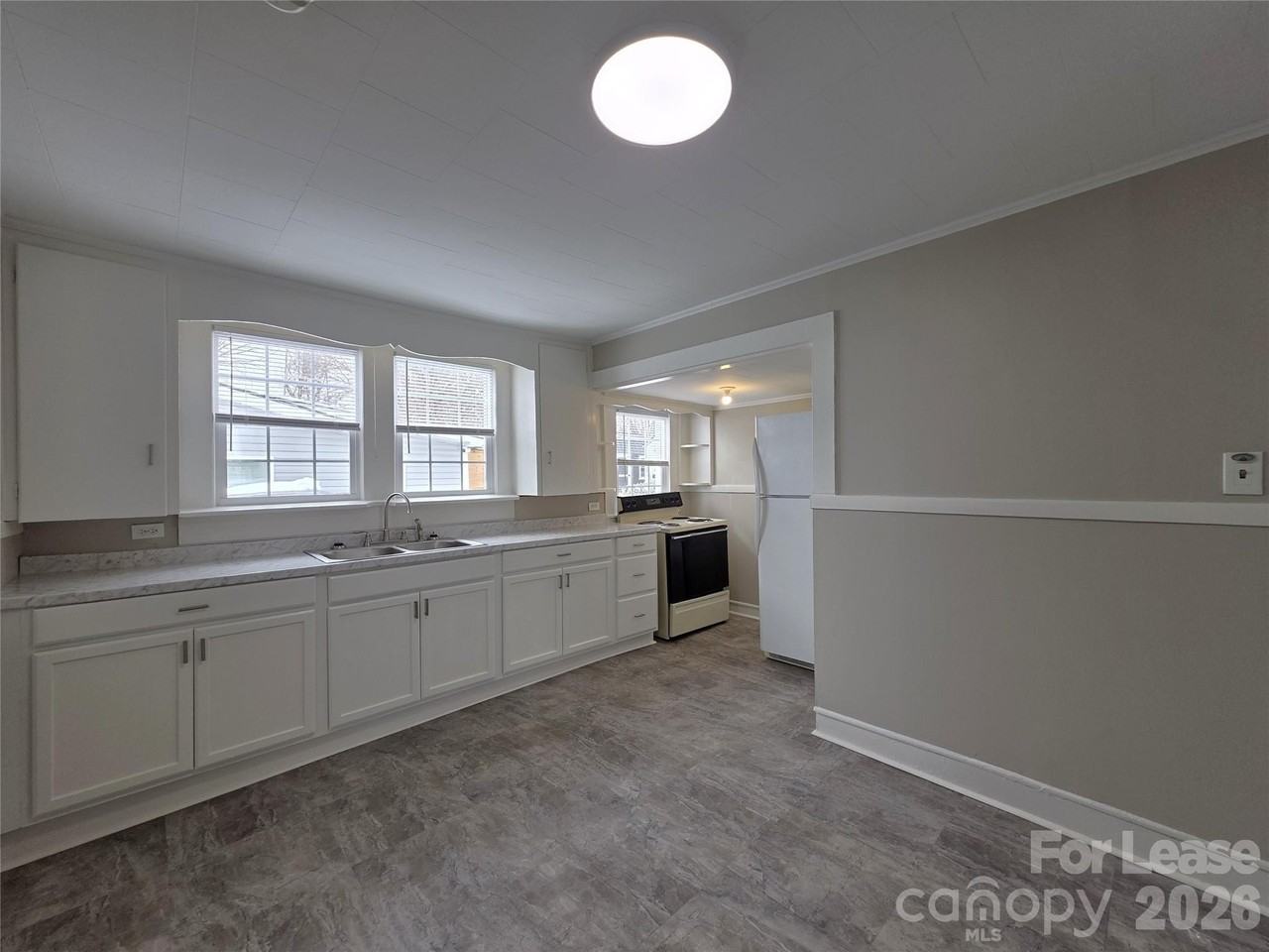 42 Cedar St - Photo 6 of 14