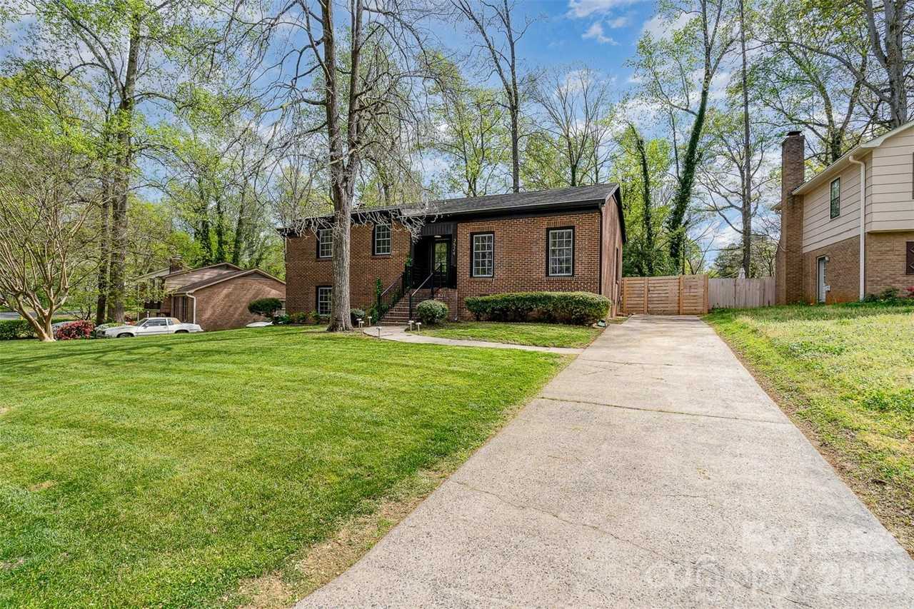 3524 Donovan Pl - Photo 4 of 32