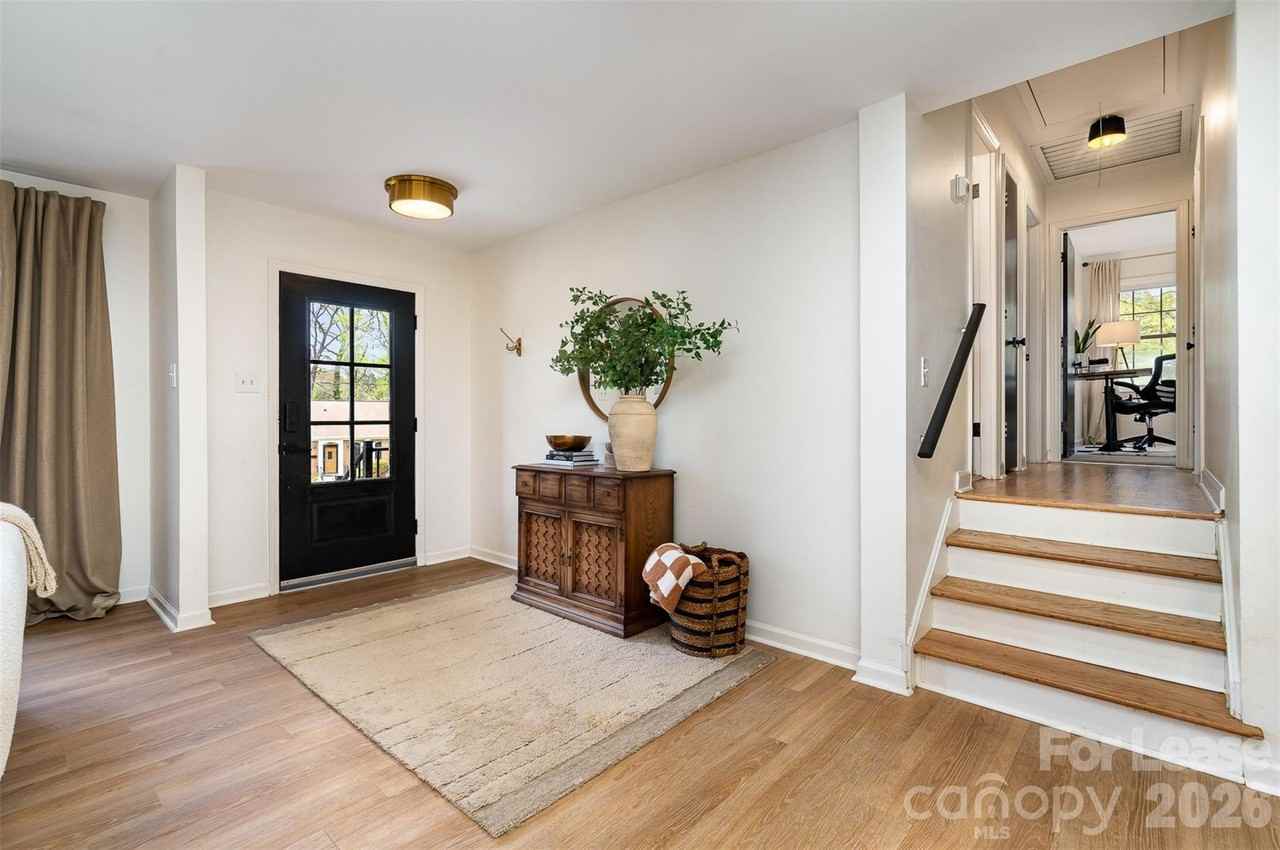 3524 Donovan Pl - Photo 6 of 32