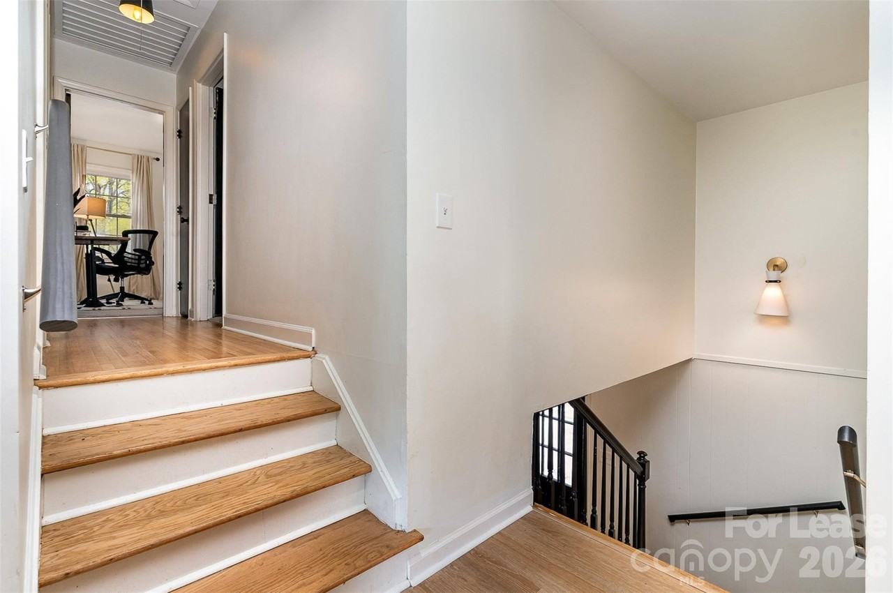 3524 Donovan Pl - Photo 7 of 32