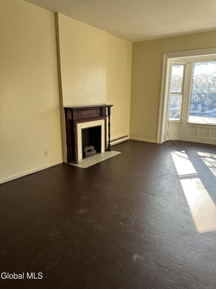 251B Central Ave Unit B #B - Photo 6 of 19