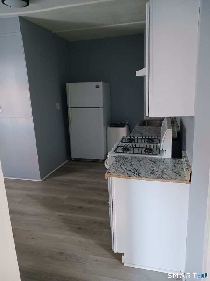 28 Crescent St Apt 2 #2 - Photo 4 of 10