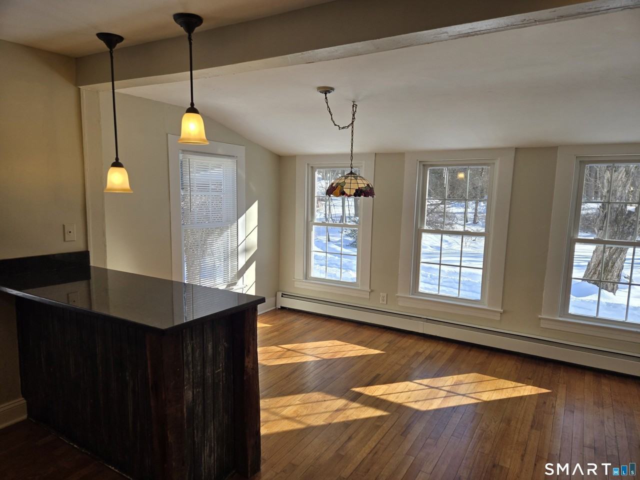 623 Elm St - Photo 5 of 20