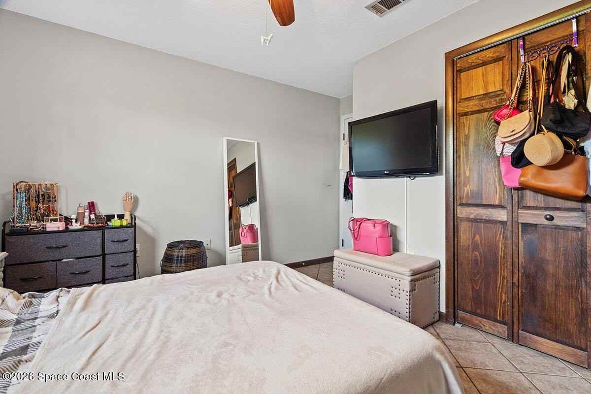 2539 Fulton Ct - Photo 3 of 21