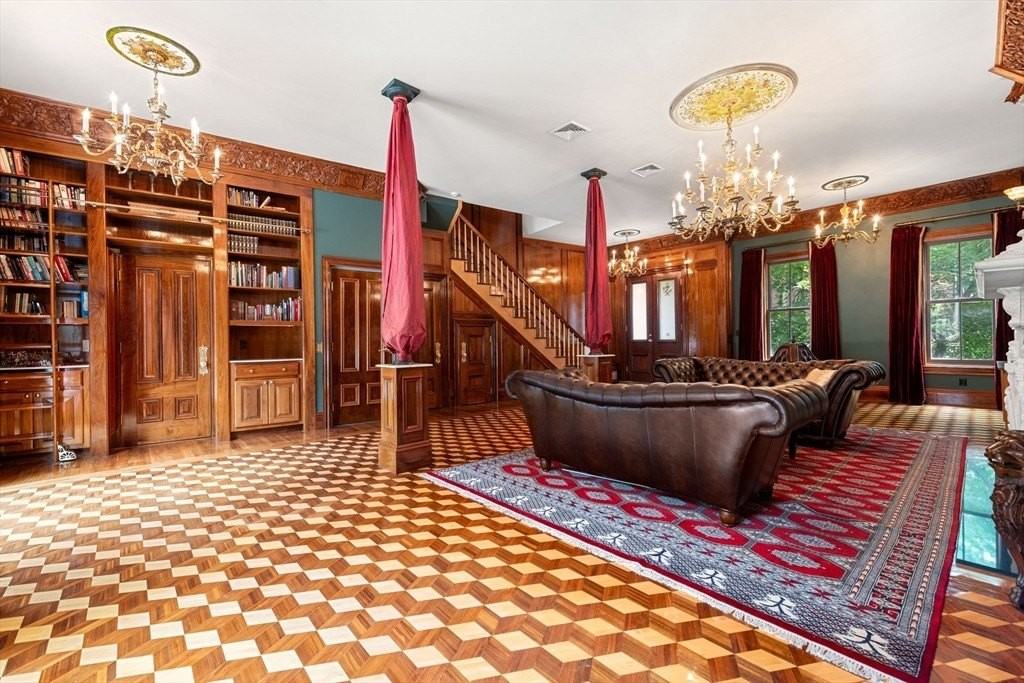 218 W Springfield St - Photo 3 of 26