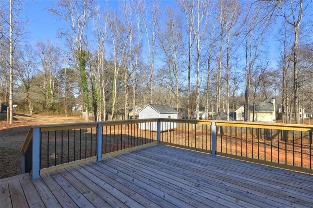 95 Pine Grove Cir - Photo 3 of 36