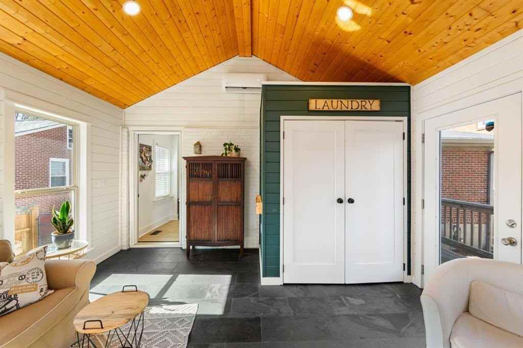 640 Quillian Ave - Photo 7 of 26