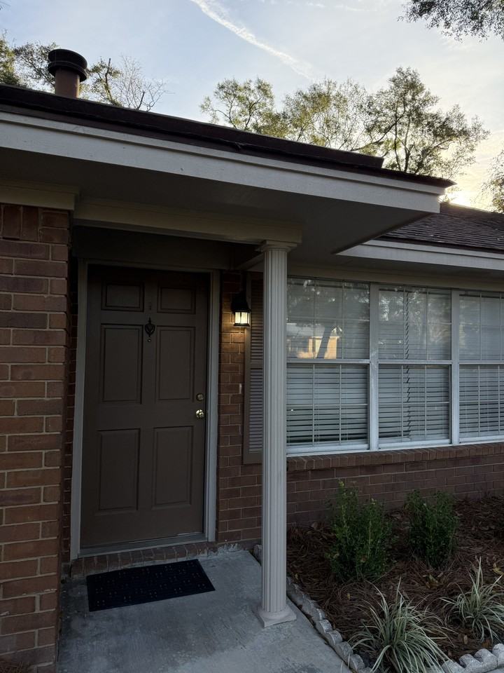 1008 Old Oatland Island Rd #1 - Photo 2 of 50