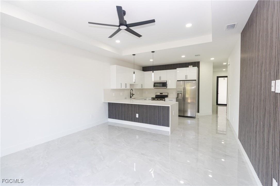 847 Duplex St E - Photo 6 of 19