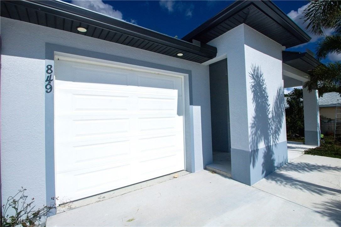 849 Duplex St E - Photo 2 of 23