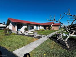featured image of 4107 Se 18th Pl #A