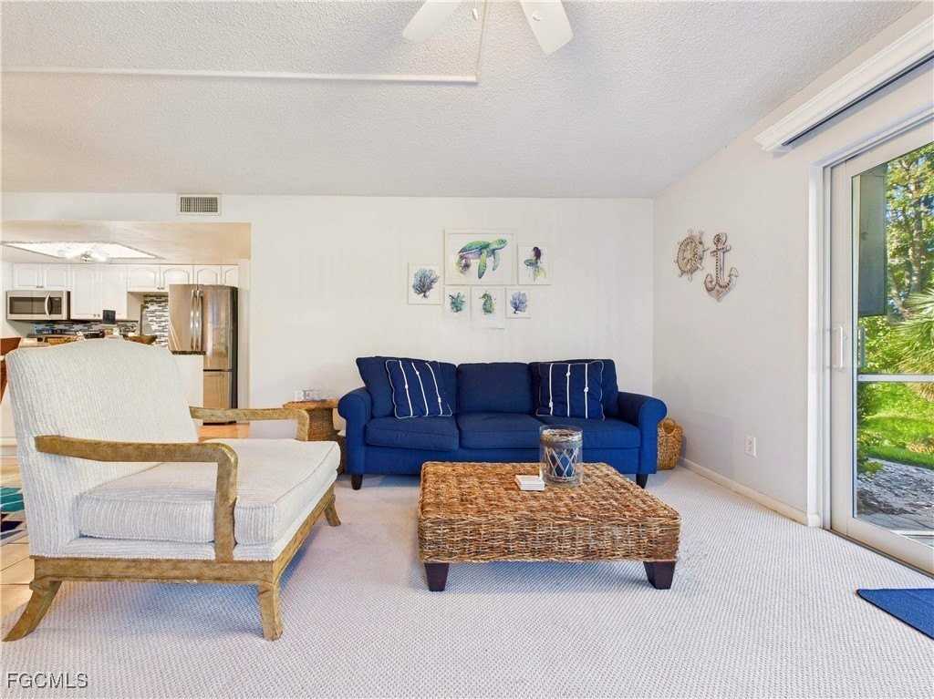 232 Palm Dr Unit 47-5 #47-5 - Photo 5 of 25