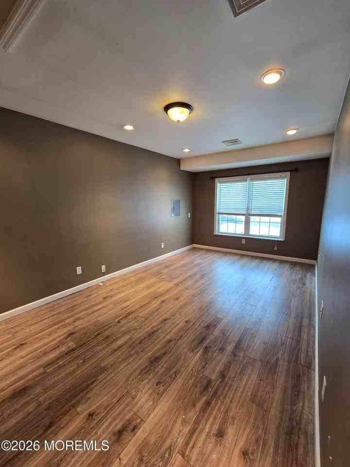 22 Mizzen Dr - Photo 7 of 20