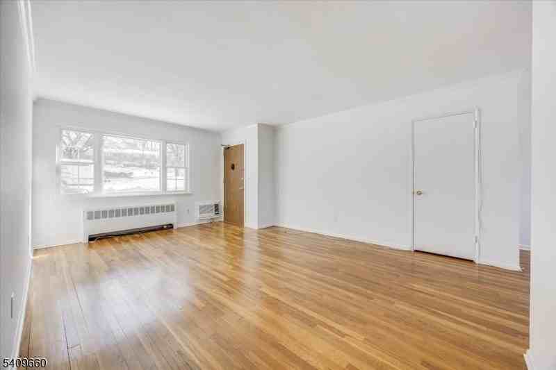 14 Wedgewood Dr #19 - Photo 5 of 20