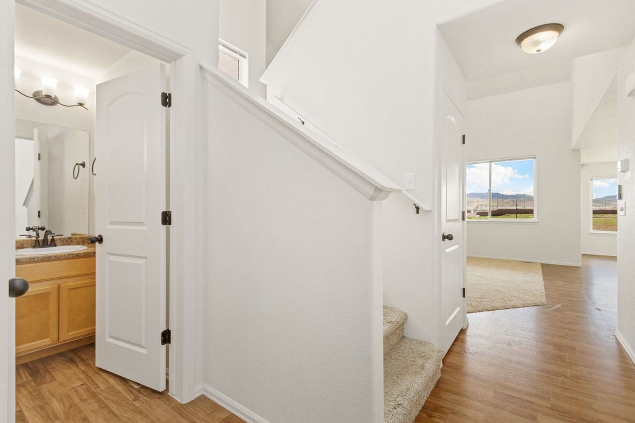 1097 Highline Ct #1 - Photo 6 of 41