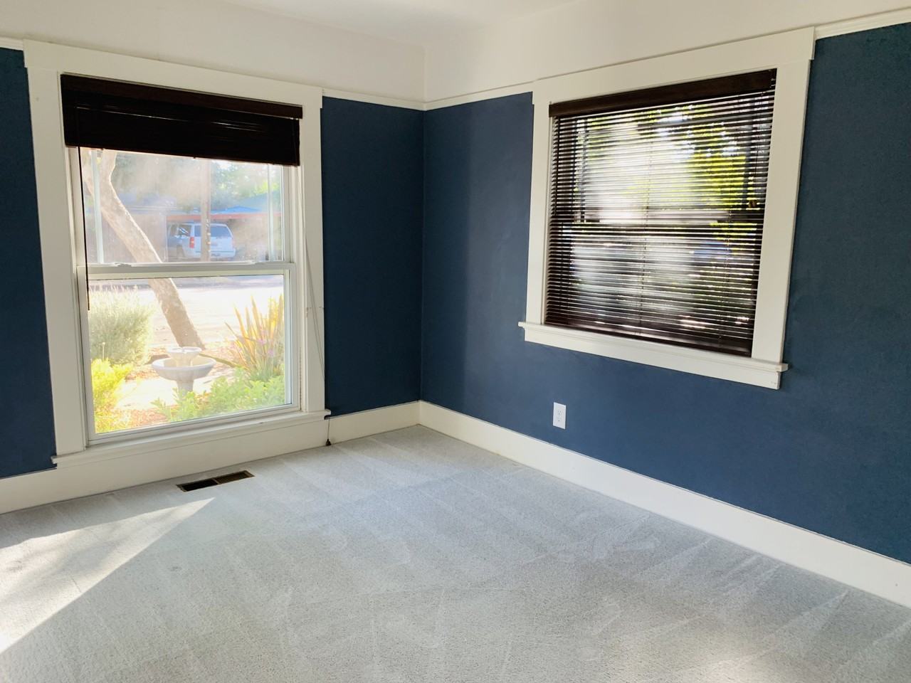 658 Elm St #1 - Photo 6 of 10