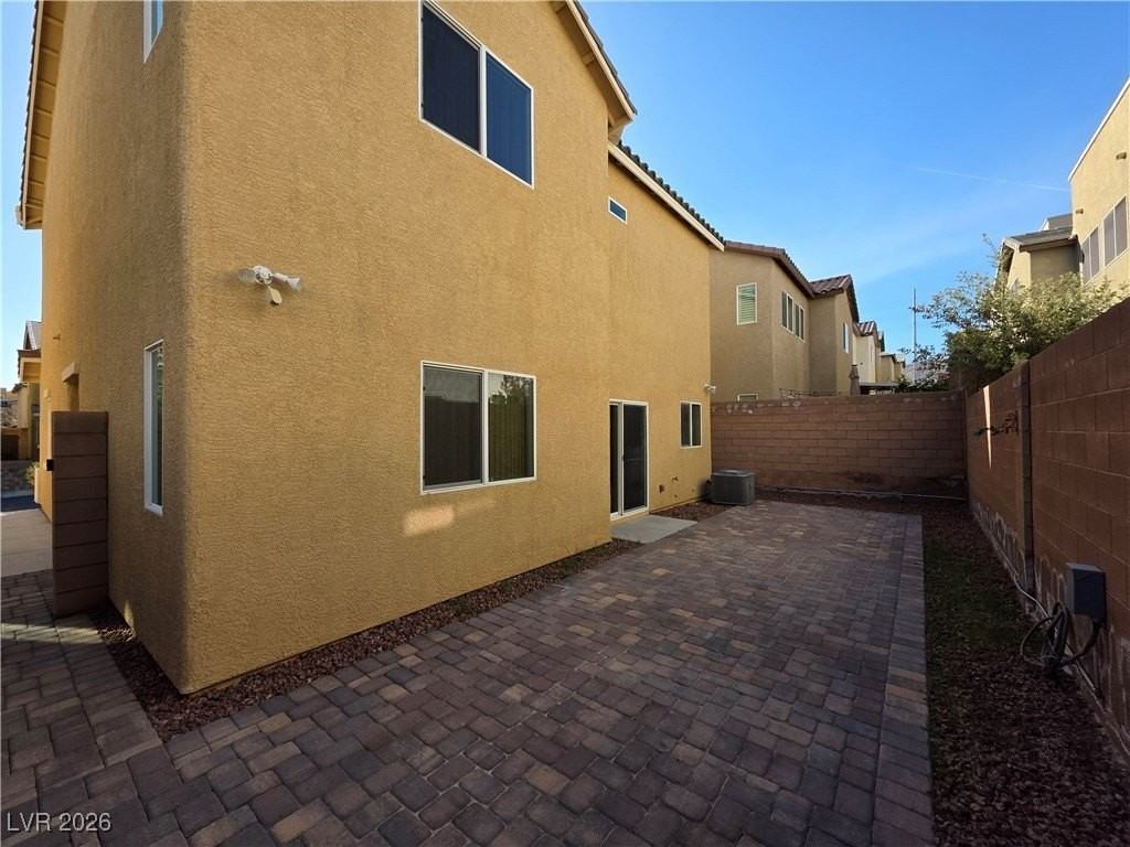 10822 Merrimack Ave - Photo 6 of 50