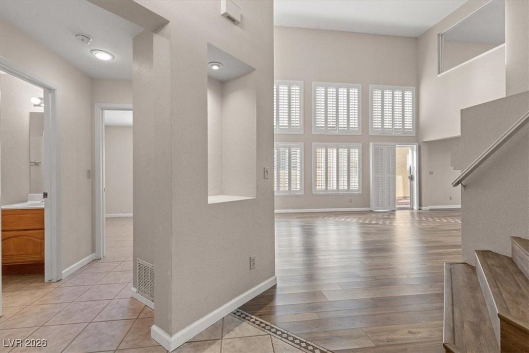 7900 Abalone Cove Dr - Photo 5 of 38