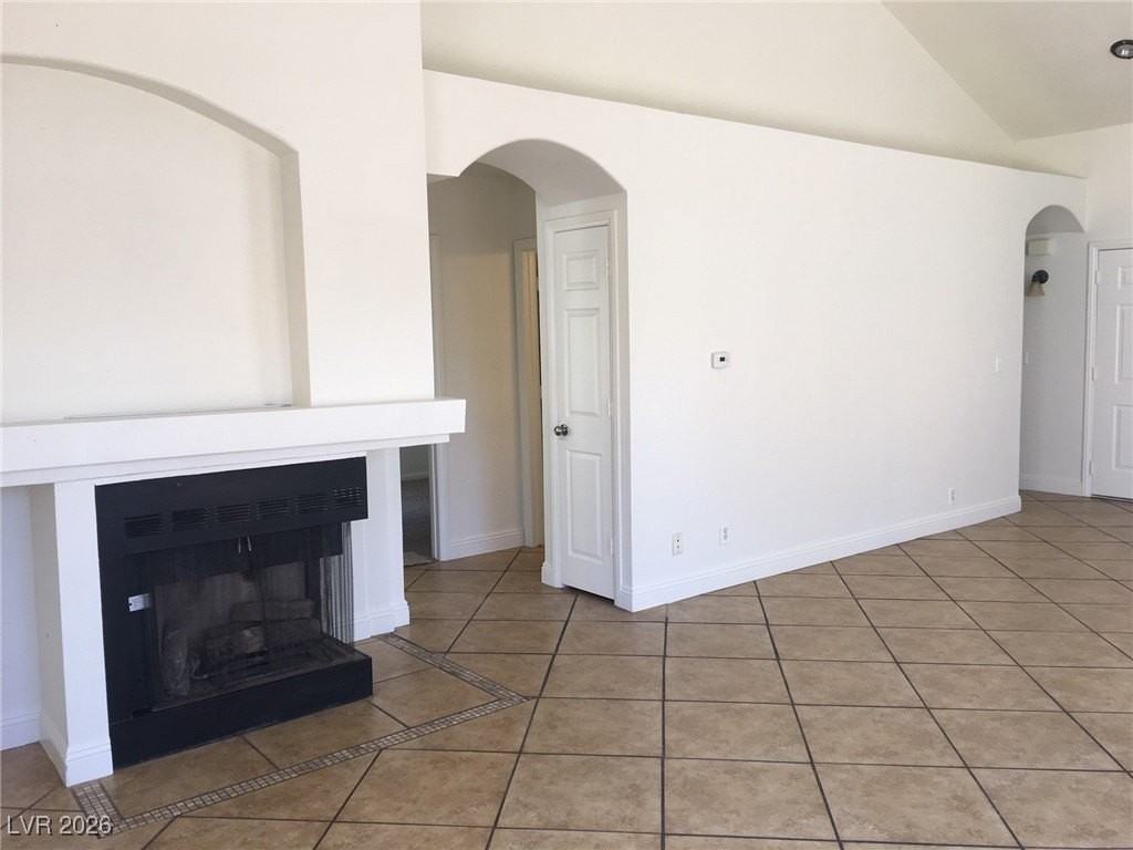 6616 Lombard Dr - Photo 4 of 13