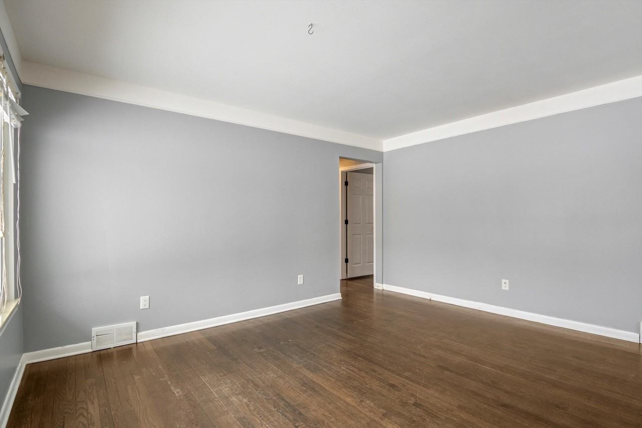 27576 Mackenzie Dr - Photo 5 of 33