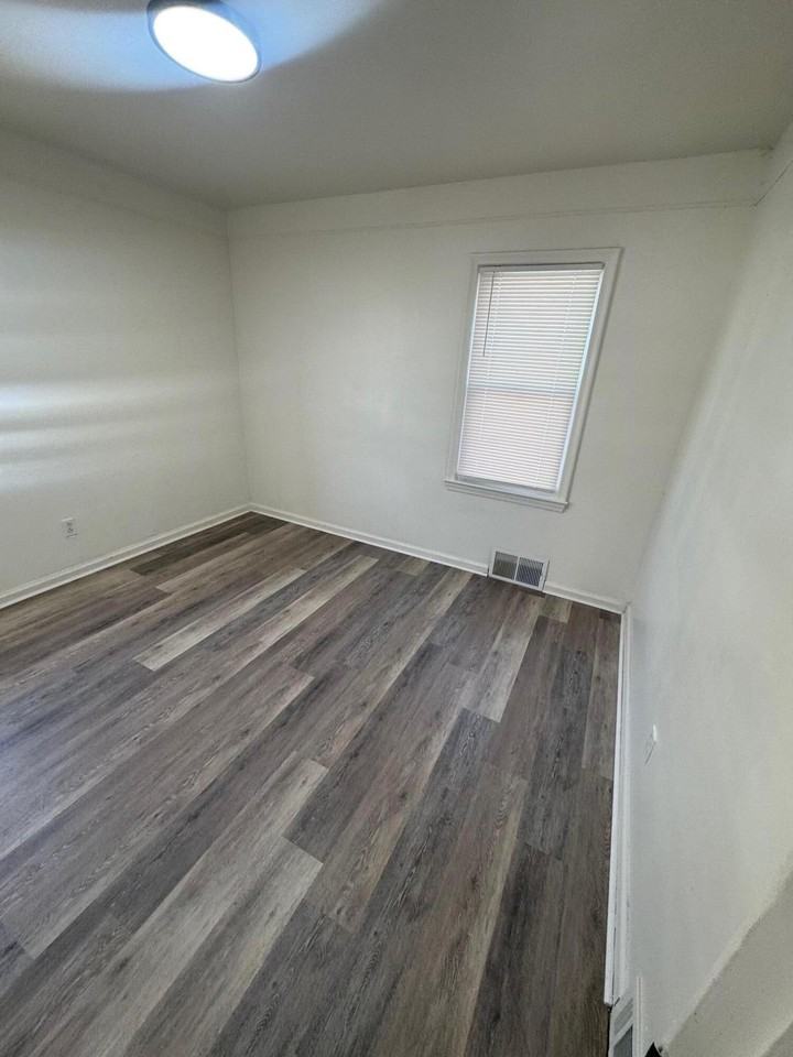 18405 Archdale St - Photo 6 of 12