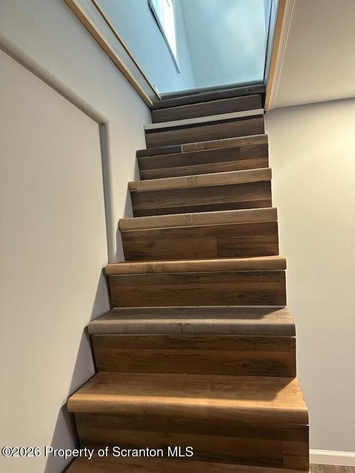 102 Wayne St - Photo 6 of 38