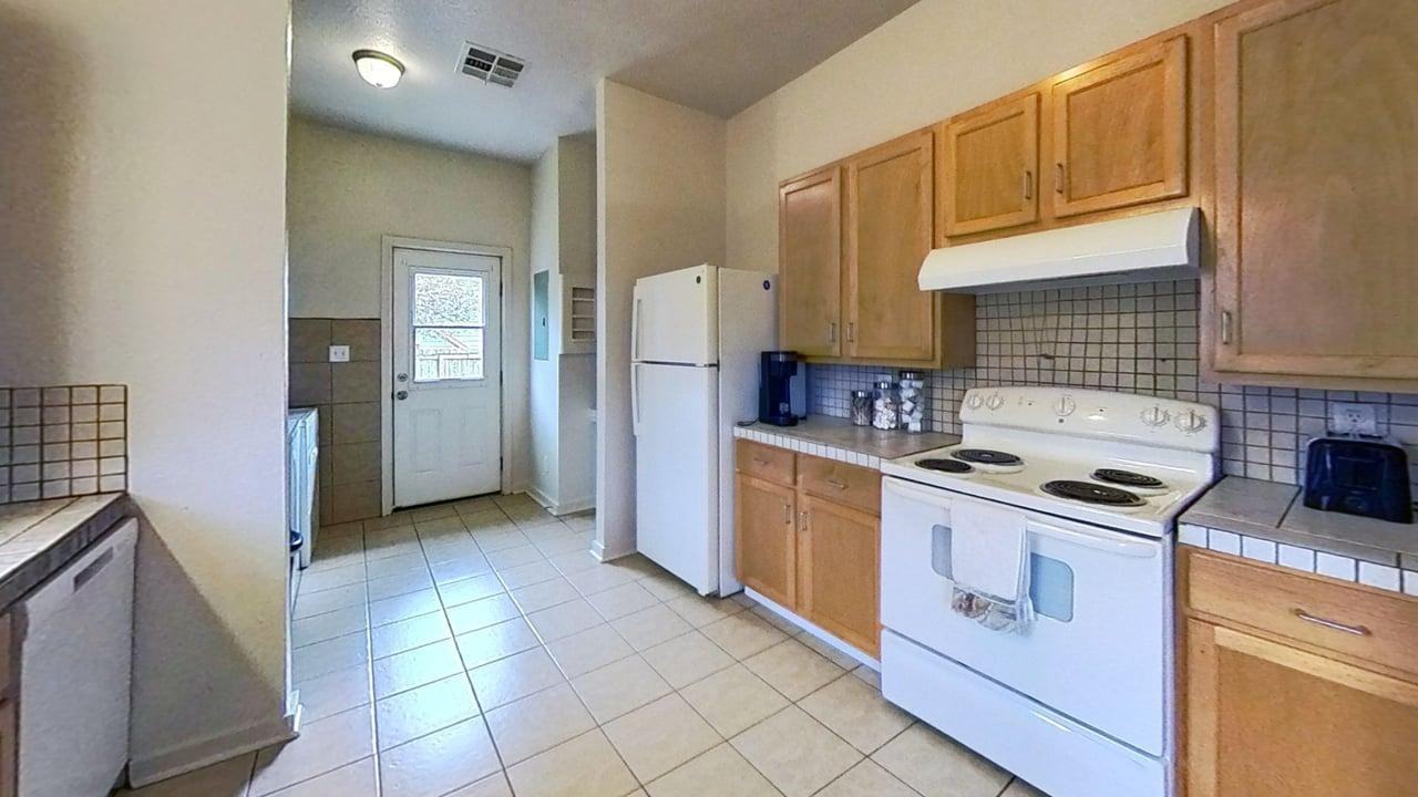 615 W Martin Luther King Dr #NA - Photo 6 of 19