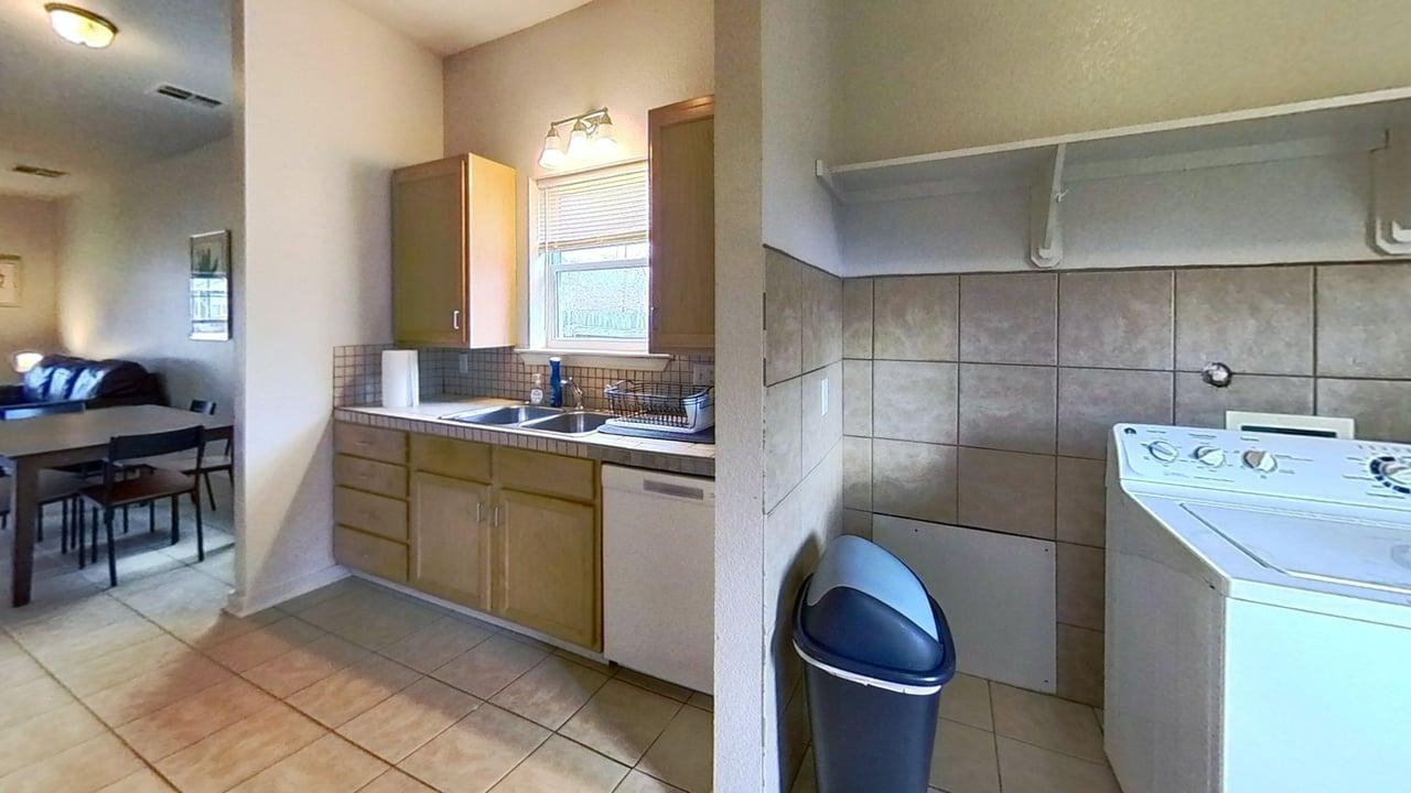 615 W Martin Luther King Dr #NA - Photo 7 of 19