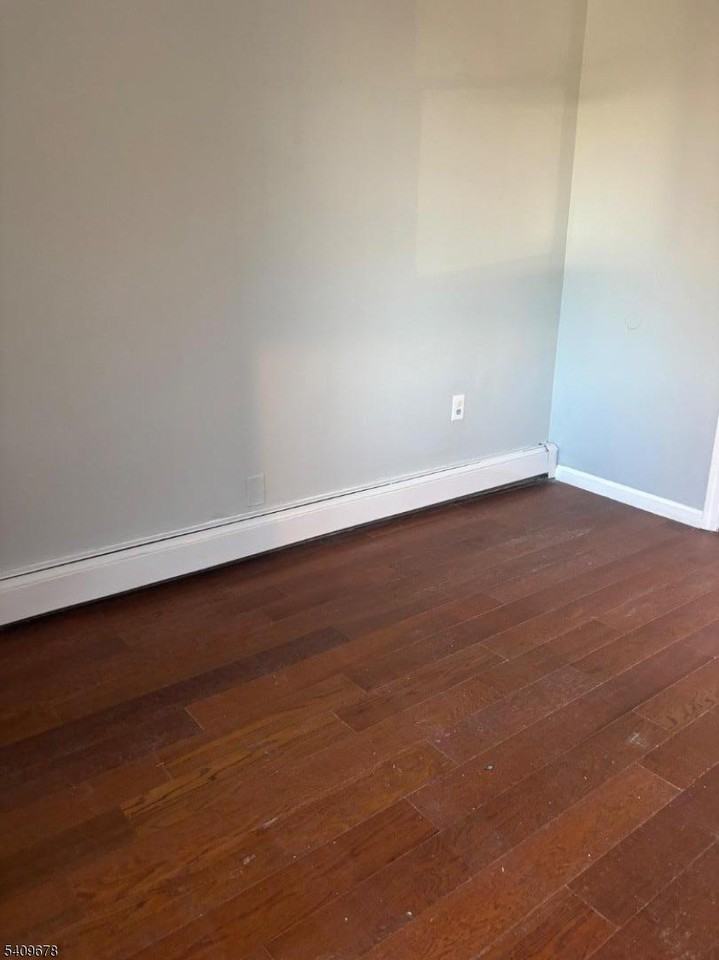 309 S 11th St #2 - Photo 4 of 13