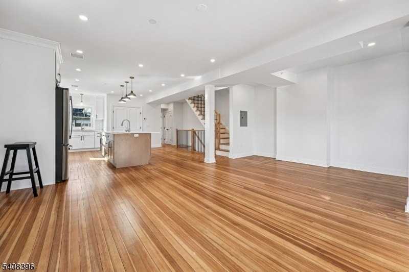 30 Woodland Ave #2 - Photo 6 of 16