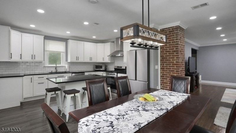 1496 Washington Valley Rd - Photo 7 of 27