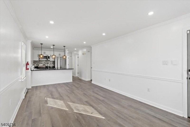 17 Holsman St - Photo 2 of 23