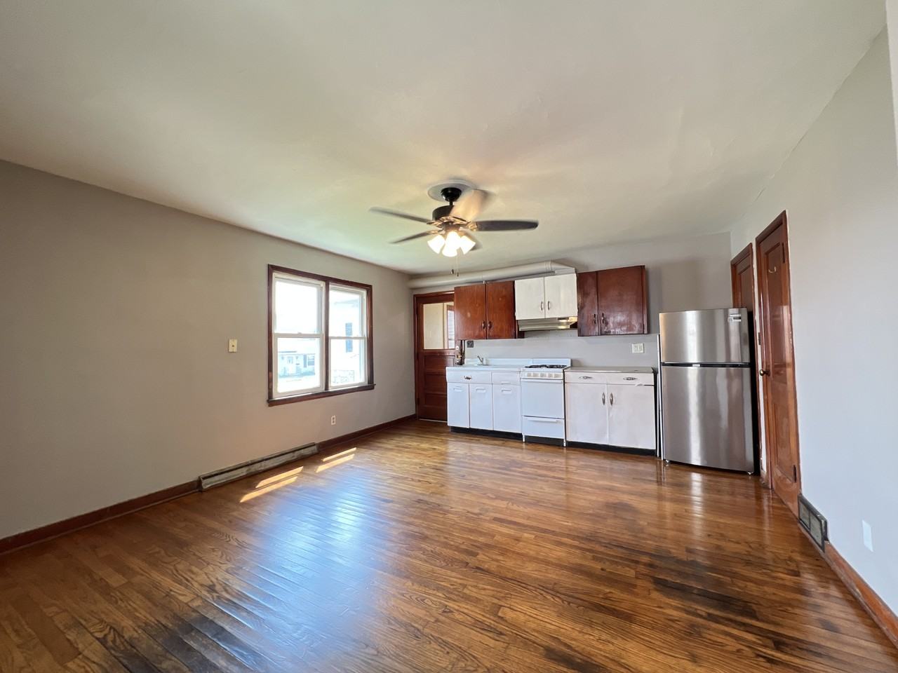 1258 University Ave #1 - Photo 2 of 5