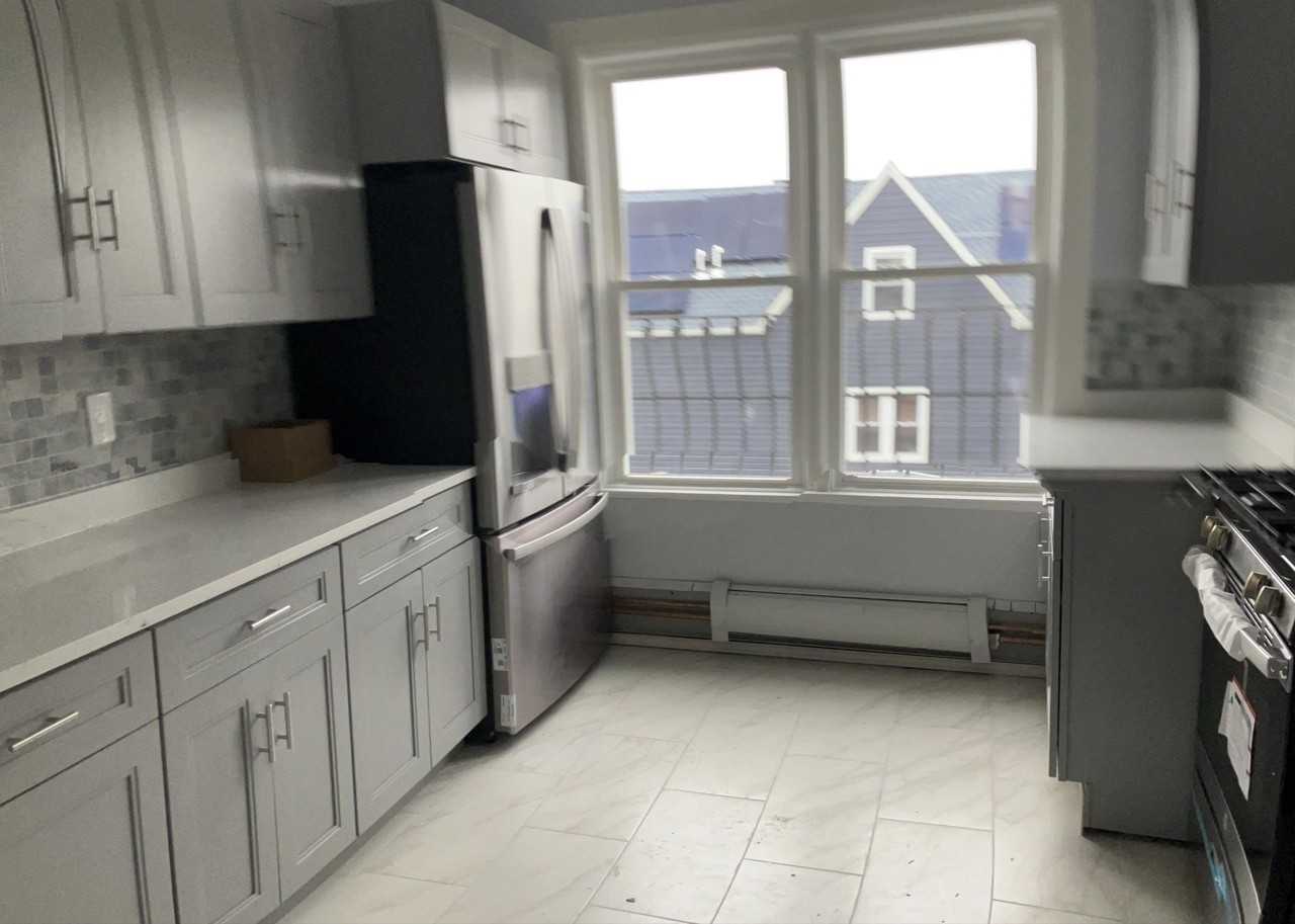 375 Kennedy Blvd #4 - Photo 2 of 9