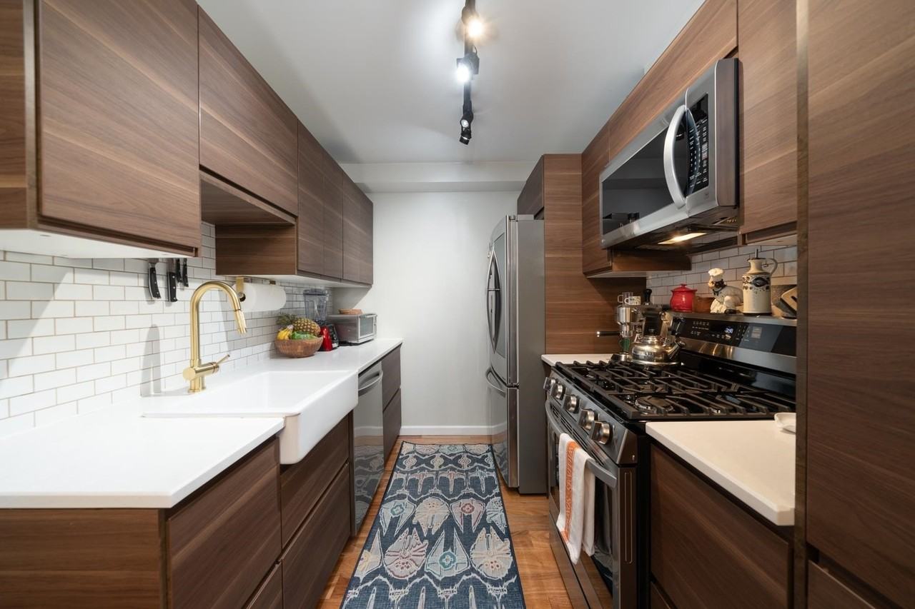 420 Jefferson St #3C - Photo 2 of 18