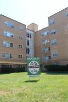 1447 W Touhy Ave #302 - Photo 1 of 1