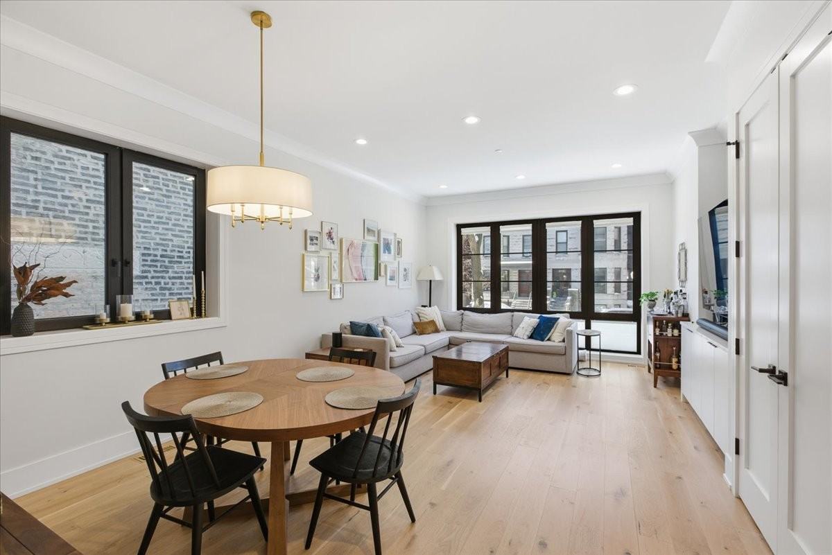 3219 N Seminary Ave #1S - Photo 4 of 18