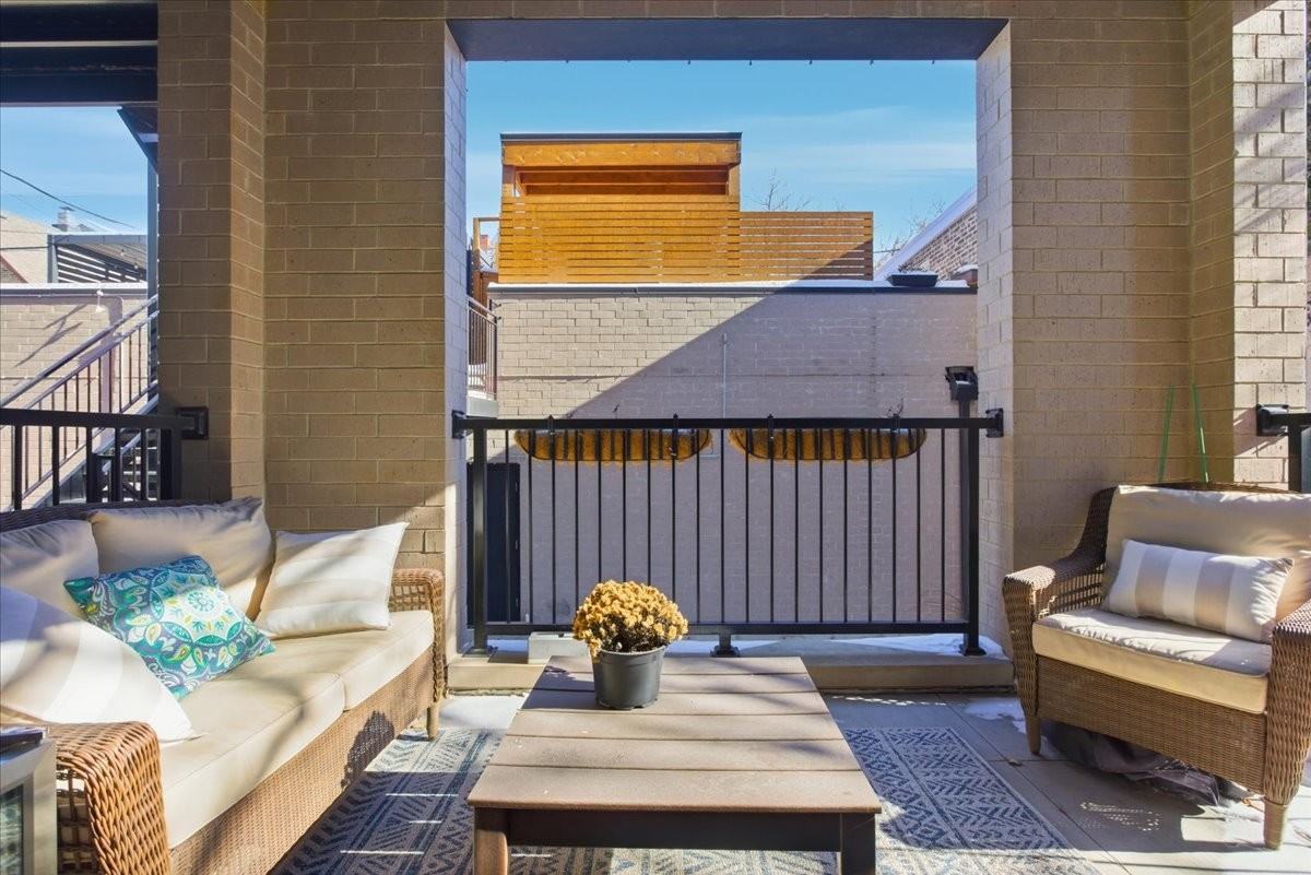 3219 N Seminary Ave #1S - Photo 7 of 18