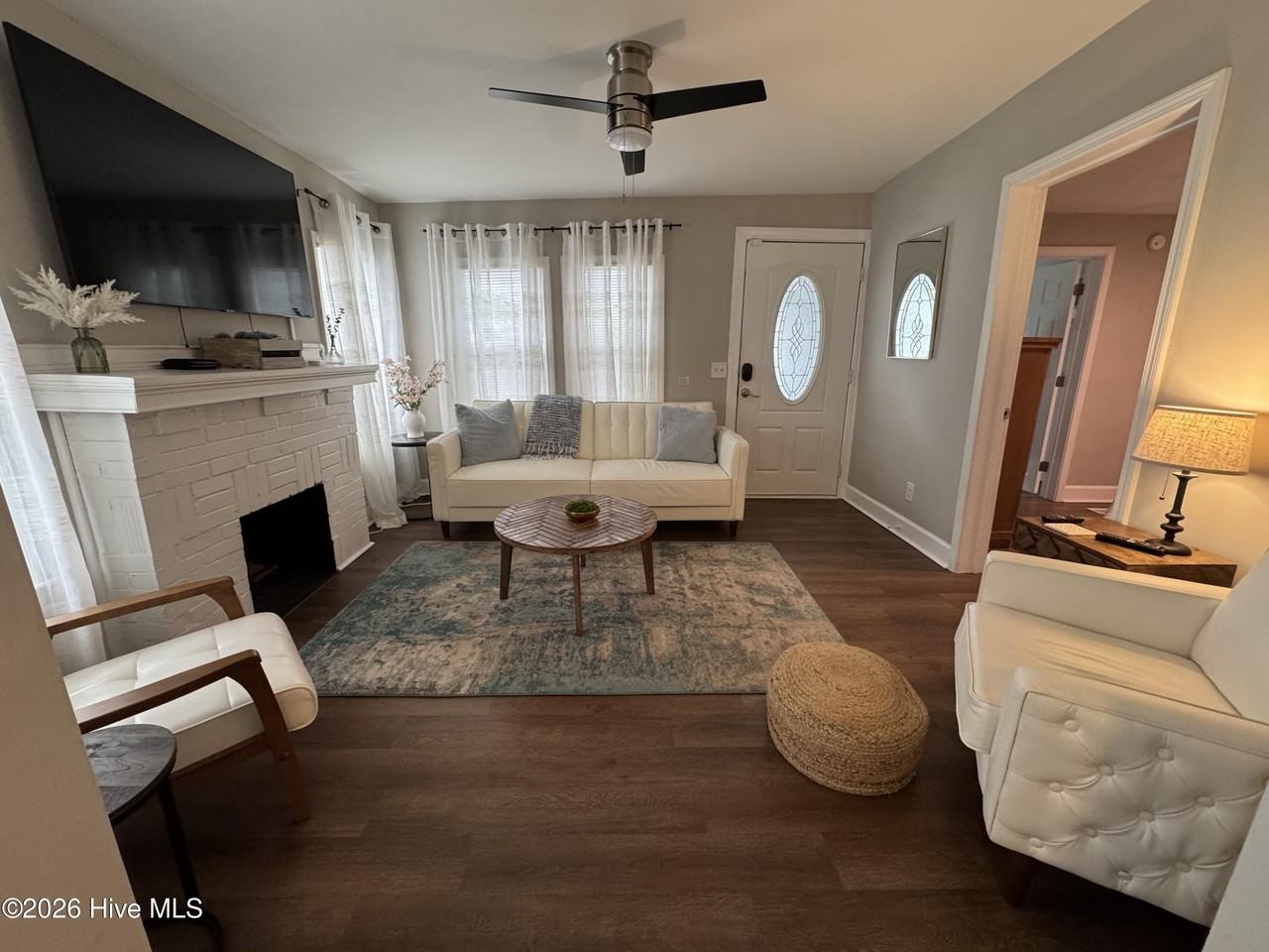 217 N 11th St - Photo 4 of 29