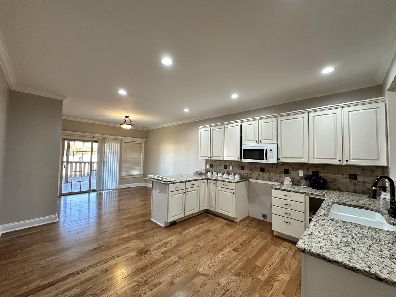 2322 Patchen Wilkes Dr - Photo 3 of 19