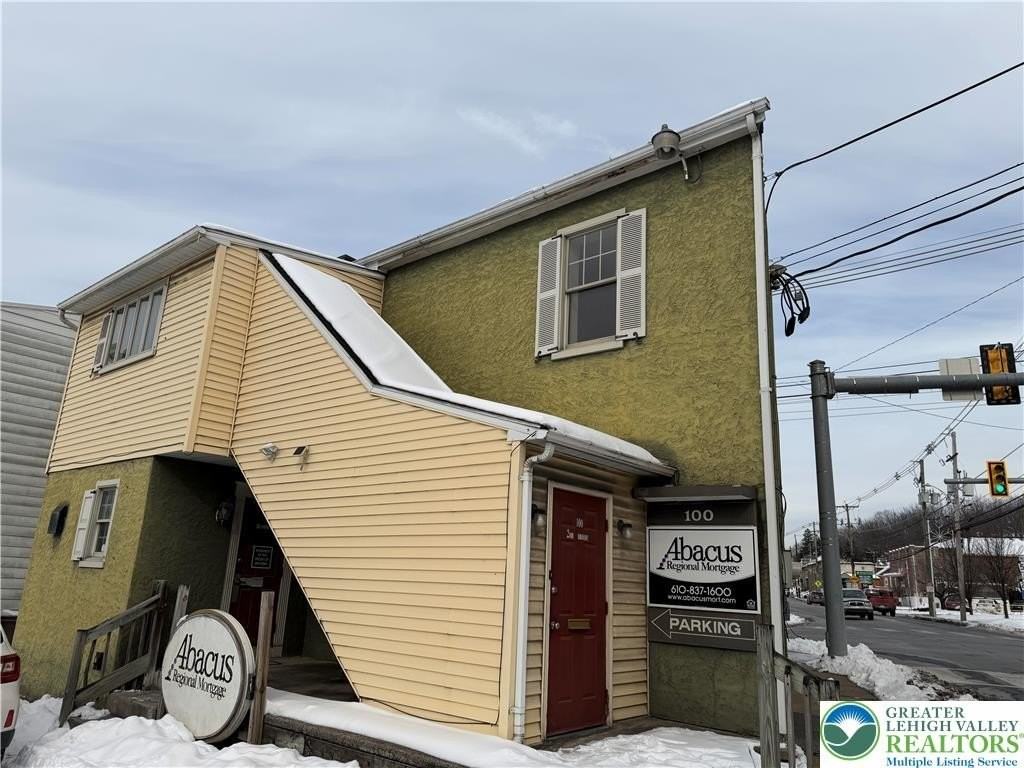 100 W Main St - Photo 4 of 14