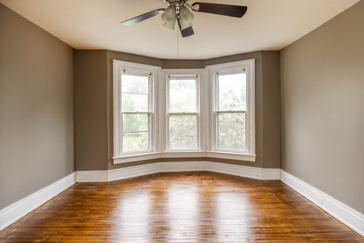 355 W Clinton St #1 - Photo 2 of 11