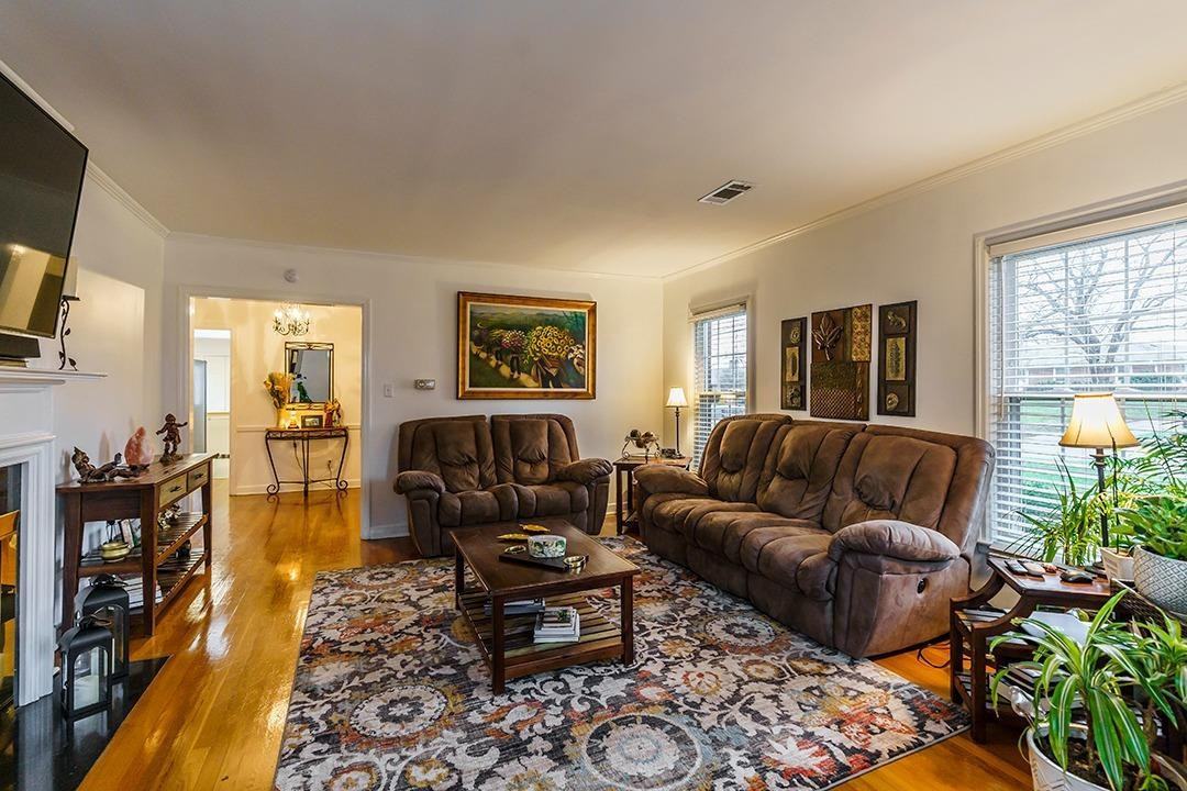 304 Barnes Mill Rd #1 - Photo 5 of 21