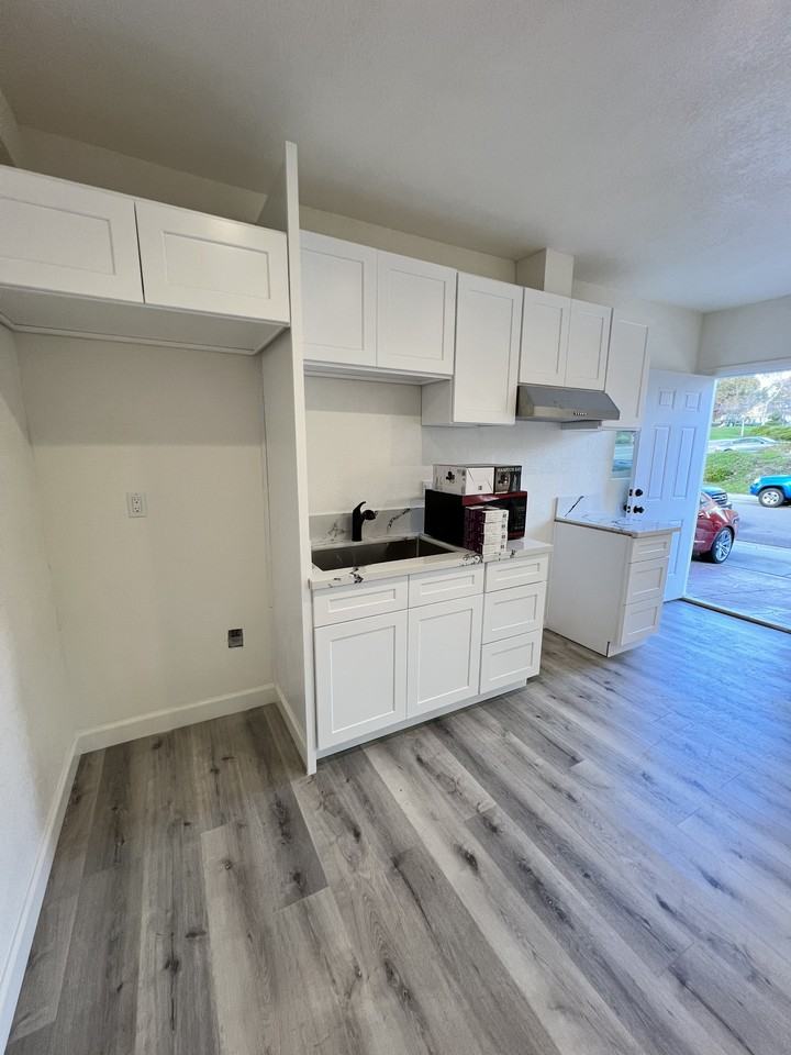 989 Saint Germain Rd #1 - Photo 4 of 14