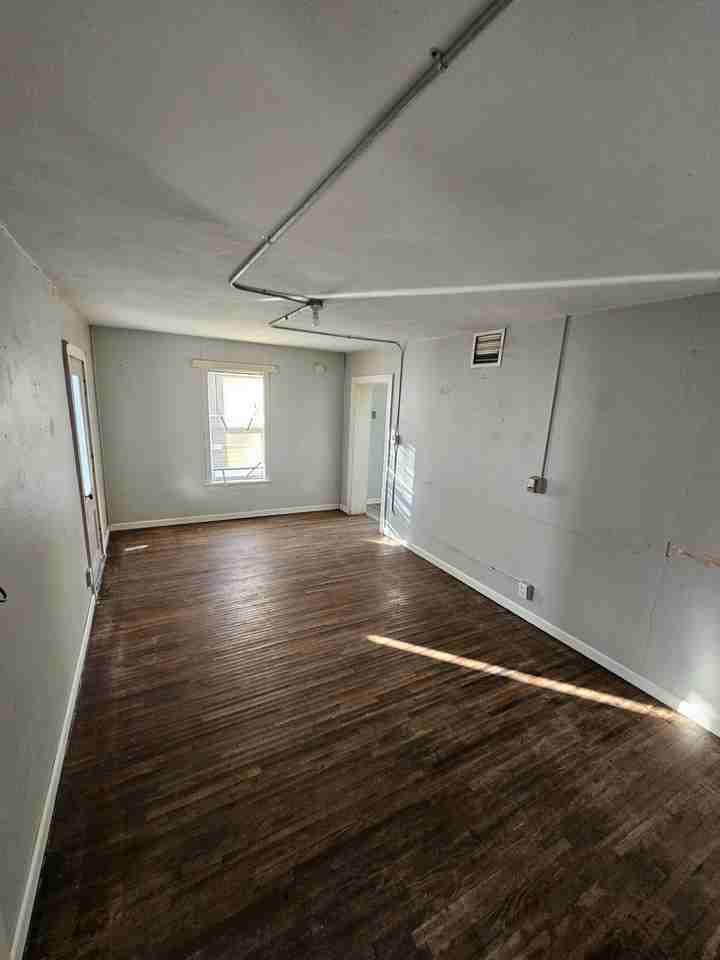 106 Block St #1 - Photo 4 of 12