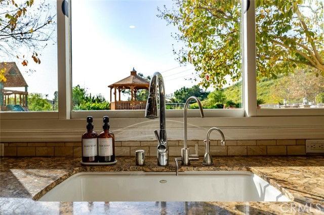 10817 W Stallion Ranch Rd - Photo 7 of 8